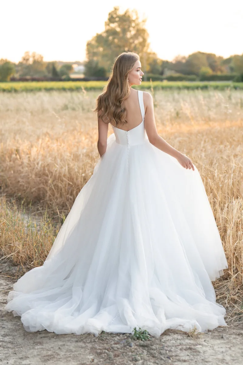 Vestido de novia ballgown de satén Allure R3807 en Buenos Aires