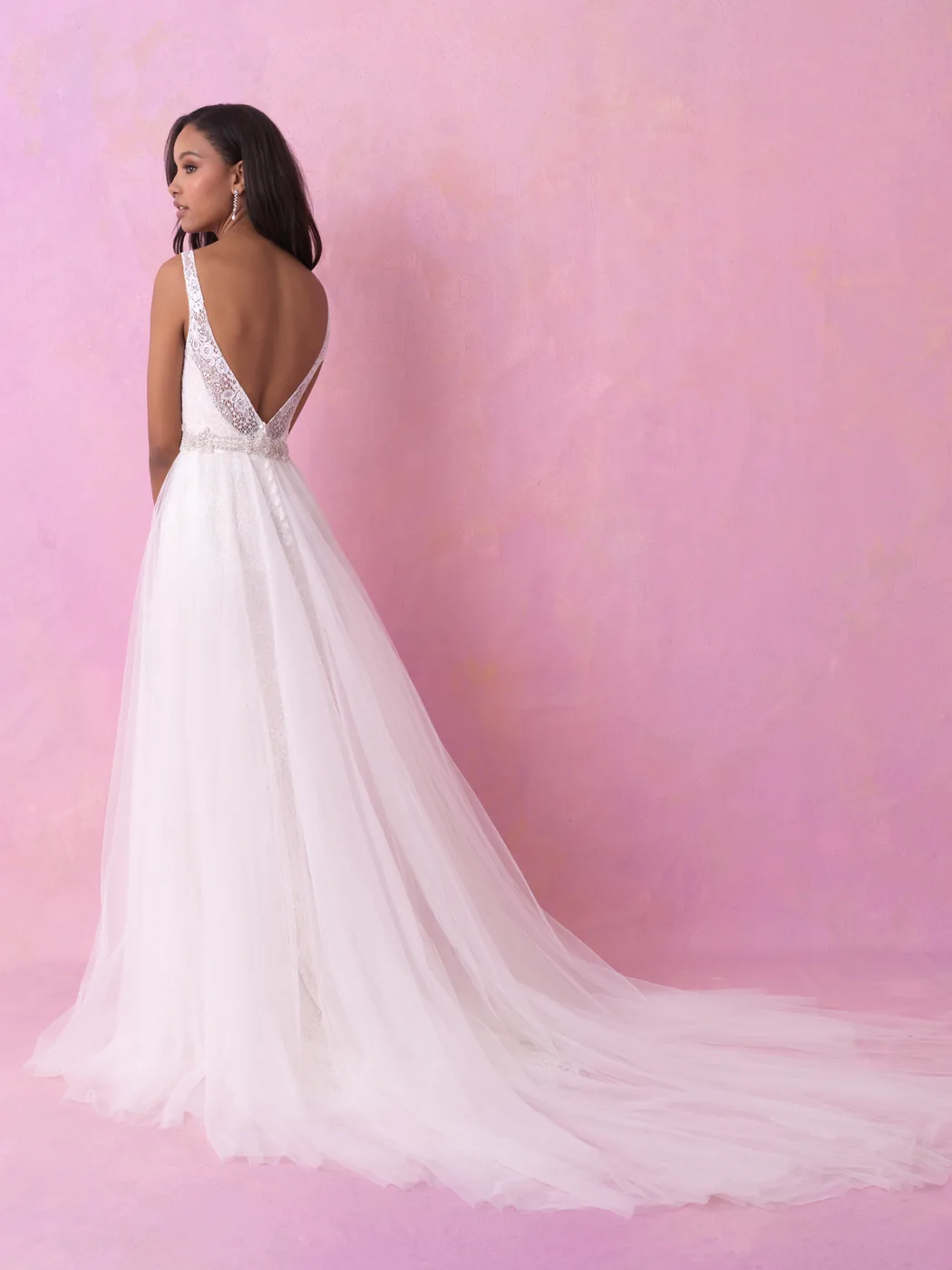 Vestido de novia Allure T105 con espalda escultural en Buenos Aires