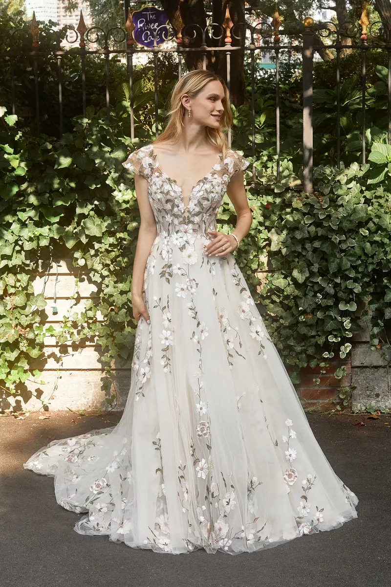 Vestido de novia ballgown de tul Madison James en atelier de Belgrano, Buenos Aires